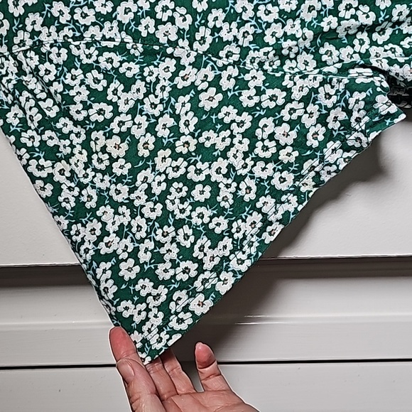 Lucky Brand XL green floral tshirt - Picture 4 of 10